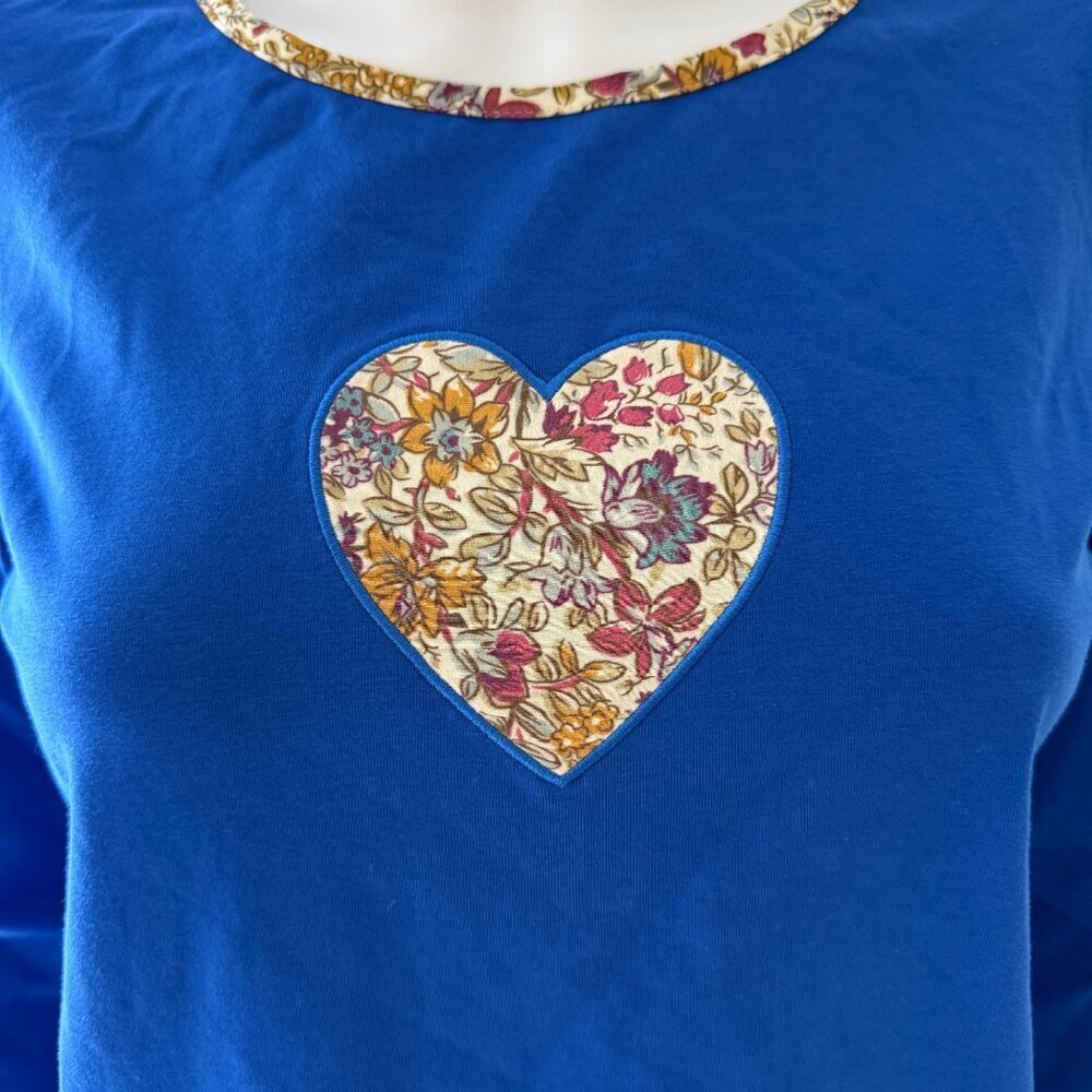 Kristinit Blue Top Signature Applique Heart NWT Size M - Picture 6 of 6